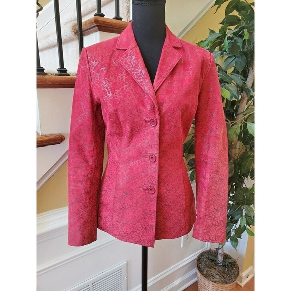 Newport News Woman’s Red Leather Size 8 - Picture 1 of 11